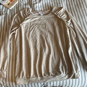 Maternity long sleeve shirt